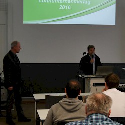 Eröffnung durch GF Georg Scheidhammer MR Vilsbiburg e.V. und Leiter der Schule Christian Beckmann